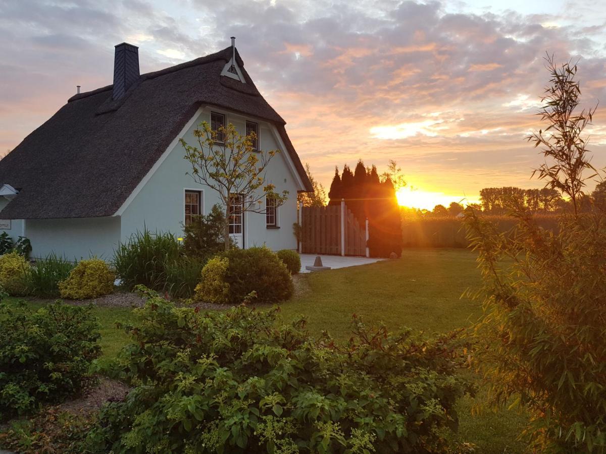 Ferienhaeuser Salzhaff-Romantik Tessmannsdorf Bagian luar foto
